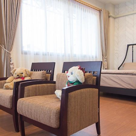 The Loft Living Space Самут Пракан Екстериор снимка